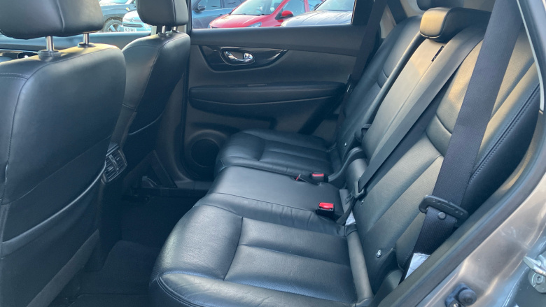 Nissan X-Trail 1.7 dCi Tekna 5dr 4WD [7 Seat] Diesel Station Wagon